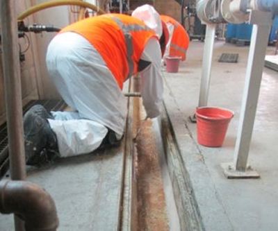 Rehabilitación de trincheras con resistencia química - Grupo Rex Mantenimiento