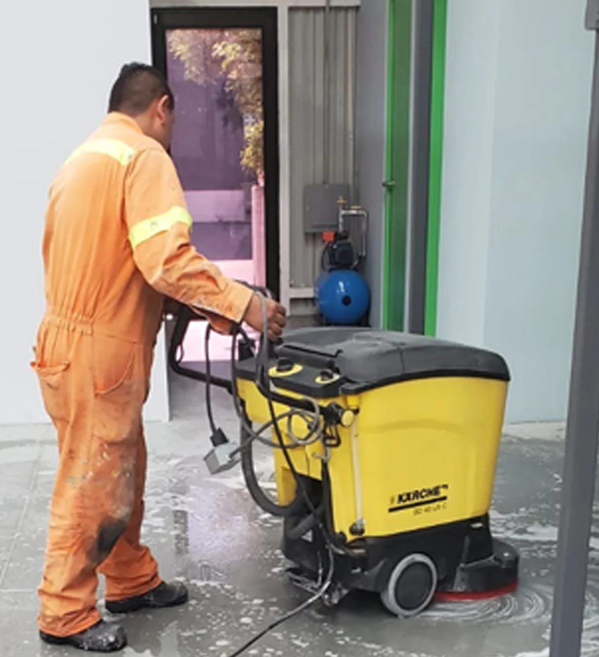 Limpieza industrial automatizada