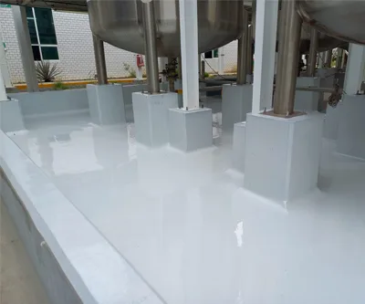 Piso epóxico en tanques de almacenamiento