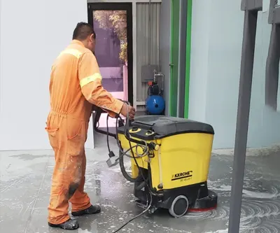 Limpieza automatizada de bodega