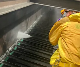 limpieza profunda con agua a presión