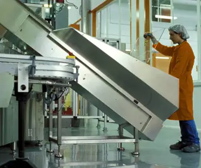Limpieza permanente de equipos críticos en la industria alimentaria